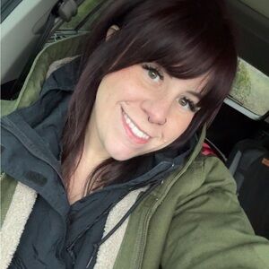 Meet your Posher, Courtney